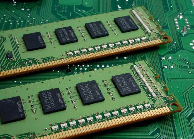 PCB circuit board
